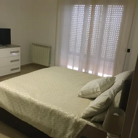 Roland House Apartment Anzio